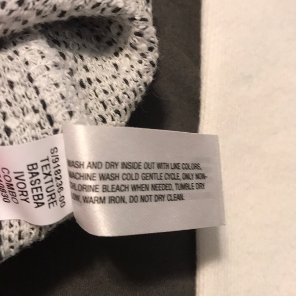 Gap Sweatshirt - Picture 6 of 6